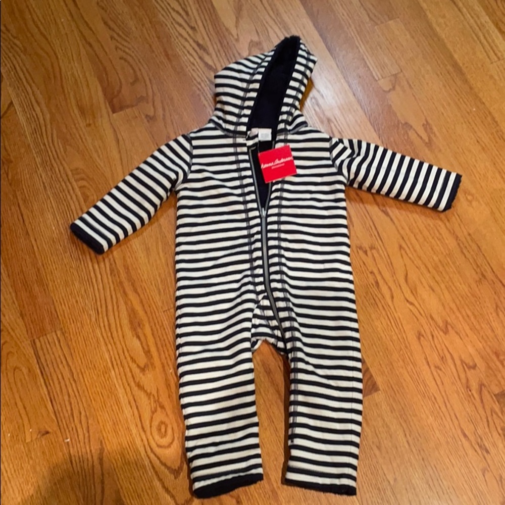 Hanna Andersson navy &white baby snowsuit 80